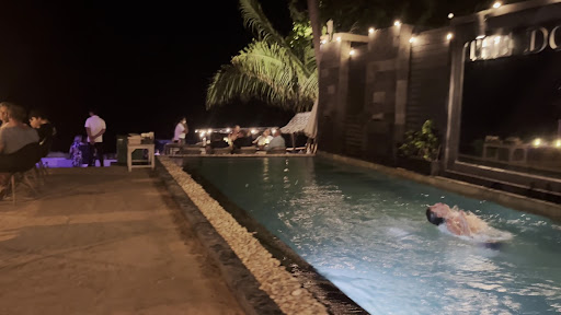 The Door Beach club & Restaurant